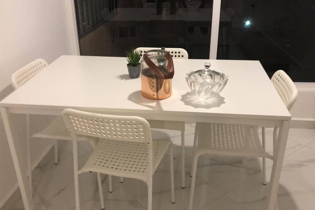 Appartement Center De Gueliz Avec Piscine Marraquexe Exterior foto